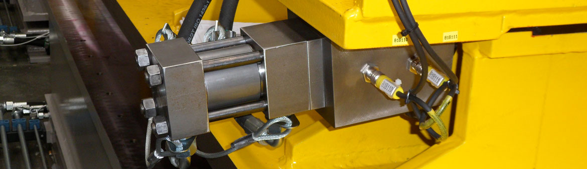 System on-board the machine and special cylinder for press for the automotive sector